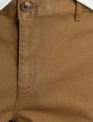 брюки Материал: %98  Хлопок, %2 Эластан Параметры модели: рост: 188 cm, грудь: 98, талия: 82, бедра: 95  Надет размер: 42