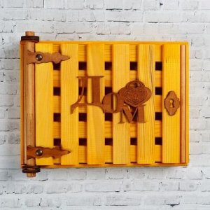 Ключница деревянная "Золотой ключик", 28 x 20 x 6 см, 5 крючков