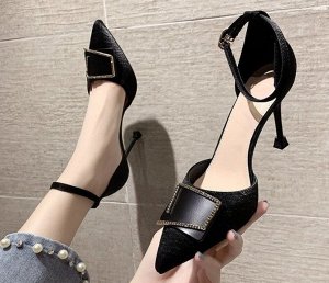 Женские туфли, декор пряжка, тиснение "змеиная кожа", цвет черный