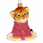 Елочная игрушка из стекла Тигренок в свитере с кулоном