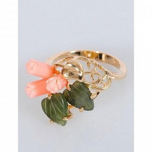 Кольцо с кораллом и нефритом "Розы" с листочками, сердце,позолот с родир, размер 16