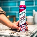 Batiste VOLUME сухой шампунь, невидимая формула для объема безжизненных волос 200 мл для волос,лишенных объема