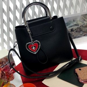 Женская сумка-тоут Milano Pace из качественной эко-кожи чёрного цвета.