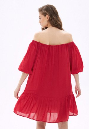 Платье с открытыми плечами, цвет красный