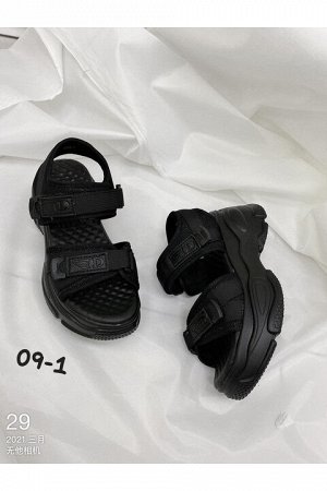 Женские сандалии 09-1 черные