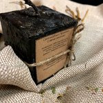Свеча восковая черная Кубик с травами &quot;Снятие негатива&quot;