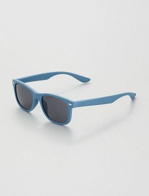 Солнцезащитные очки с сине-серыми линзами