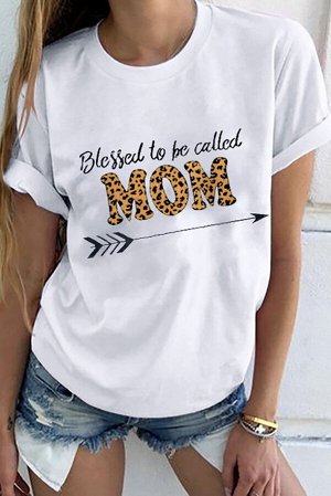 Белая футболка с надписью: Blessed to be called Mom