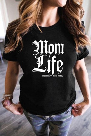 Черная футболка с надписью: Mom Life