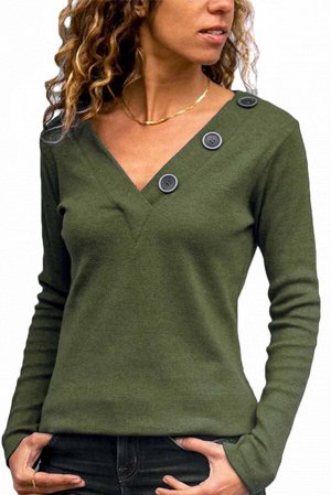 Зеленый пуловер с V-образным вырезом и декоративными пуговицами