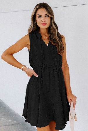 Черное струящееся мини-платье с воротником стойка и текстурой в горошек