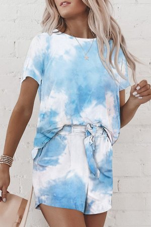 Легкий голубой комплект с белым принтом: футболка + шорты