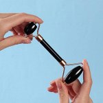 Массажёр для лица и зоны декольте, 14,5 * 5 см, двусторонний, чёрный агат