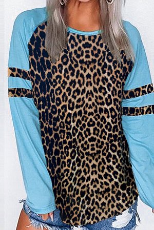 Леопардовая блуза с голубыми рукавами реглан