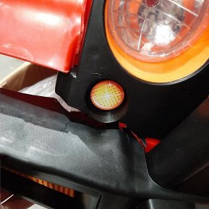 Уценка (Трещины на переднем и заднем бампере) Электромобиль «Джип», световые и звуковые эффекты, цвет красный