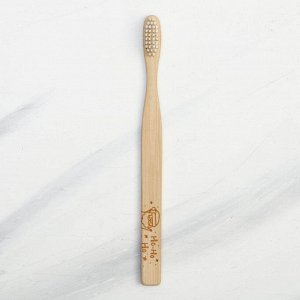Бамбуковая зубная щётка, «Дед Мороз», 2 х 21,4 х 2 см