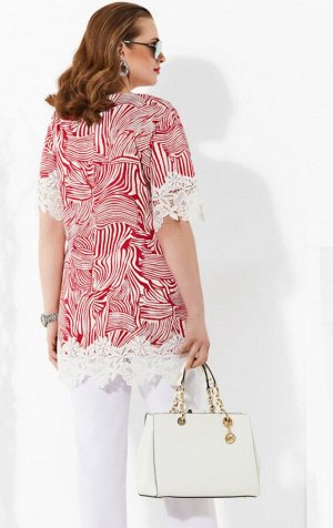Костюм Минималистичный  дизайнерский комплект  для яркого настроения.  Удлиненная  блузка   прямого  силуэта  с округлым вырезом выполнена из  анималистичной  х/б ткани в сочетании с вязаным кружевом.