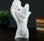 Фигура &quot;Девушка&quot; белая, 27 см