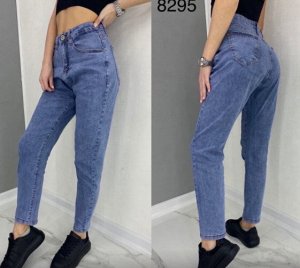 Джинсы 🦋Новинка🦋
Стильные джинсы/мом