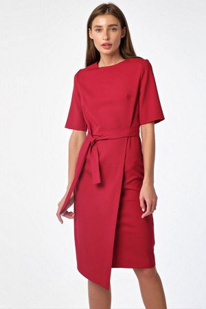 Платье повседневное асимметричное с коротким рукавом красное