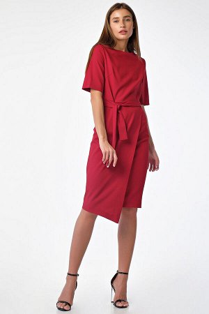 Платье повседневное асимметричное с коротким рукавом красное