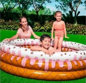 Детский надувной бассейн "Праздник мороженого"