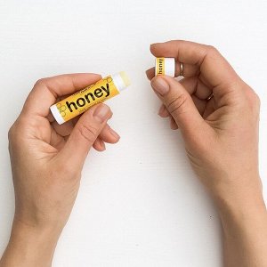 100% натуральный бальзам для губ с пчелиным воском HONEY 4,25 гр.