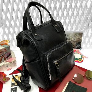 Городской сумка Saffiero чёрного цвета классического дизайна.