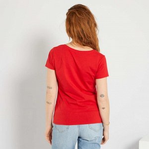 Базовая футболка из экологического материала - красный