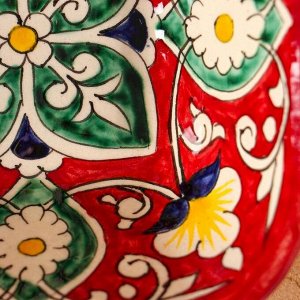 Салатница Риштанская Керамика "Цветы", 14 см, красная, микс
