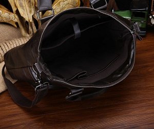 Amar Многофункциональная элегантная деловая мужская сумка из натуральной кожи с очень вместительным отделением закрытым на молнию. Впереди объемные карманы на молнии и с клапаном на пряжке. Имеется не