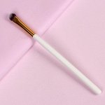Кисть для макияжа «White», 18 см, цвет белый