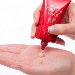 KOSE Grace One BB Cream - матирующий крем с защитой от солнца оттенок 01
