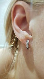 Серьги из серебра с эмалью и фианитом