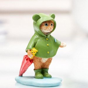 Сувенир полистоун миниатюра "Котёнок в дождевике с зонтом" 7,5х4,5х5,2 см
