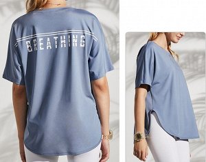 Женская спортивная футболка, надпись на спине "Breathing", цвет синий