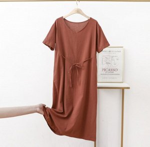 Женское платье с поясом, цвет кирпичный
