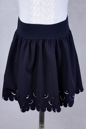 Юбка миди Юбка для девочек школьного возраста, выполнена из ткани габардин. Пояс на эластичной резинке. Длина юбки на 32 размер - 38 см