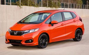 Коврик в багажник Honda Fit  бензин (09.2019 - нв) правый руль