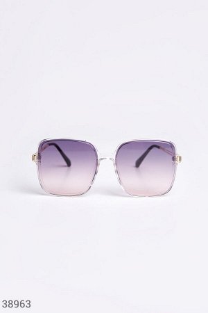 Солнцезащитные очки с цветными линзами