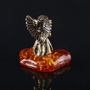 Сувенир "Ангелочек с крыльями", латунь, янтарная смола, 2,6х1,7х1,5 см