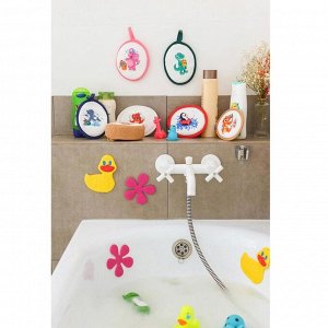 Набор мини-ковриков для ванны Доляна «Цветочек», 10,5?10,5 см, 6 шт, цвет МИКС
