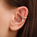 Серьга &quot;Каффа&quot; овальная линия со стразами, с подвеской, цвет белый в золоте