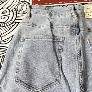 Джинсы Новинка в ассортименте от 15.06. Летние  зауженные джинсы. Ткань плотная,практически не тянутся. Идут в размер
