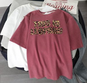 Женская футболка,надпись "This is Leopard",цвет красный