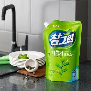 Средство для мытья посуды с ароматом зеленого чая, мягкая упаковка, 1200 мл