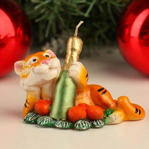 Свеча новогодняя декоративная "Тигр с шампанским", 10х6,1х7 см, микс