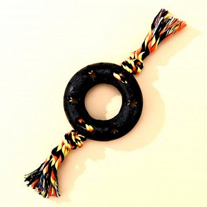 Черное кольцо с веревкой для собак
