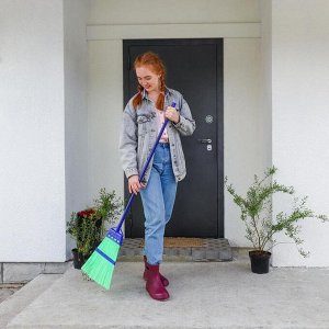 Метла пластиковая Доляна, 138*26 см, металлический черенок