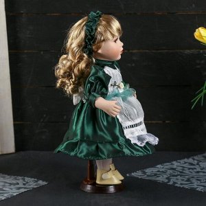 Кукла коллекционная керамика "Василиса в тёмно-зелёном платье с фартуком" 30 см